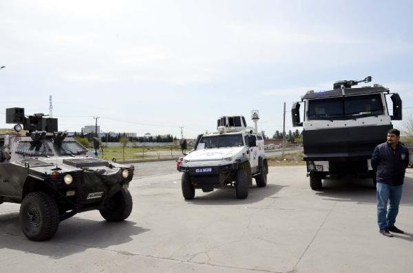 Halfeti'ye geçiş yok ! Polis didik didik arıyor