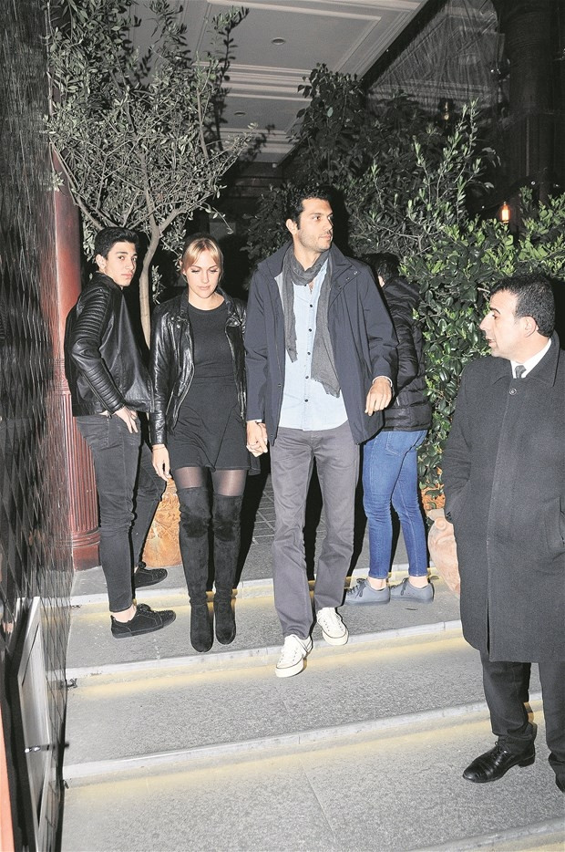 Meryem Uzerli yeni sevgilisiyle el ele görüntülendi