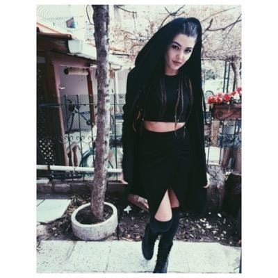 Hande Erçel ekranlara dönüyor