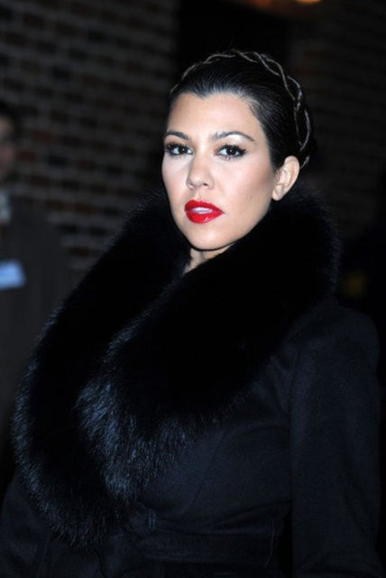 Kardashian sevgilisini ve kardeşini yatakta bastı...