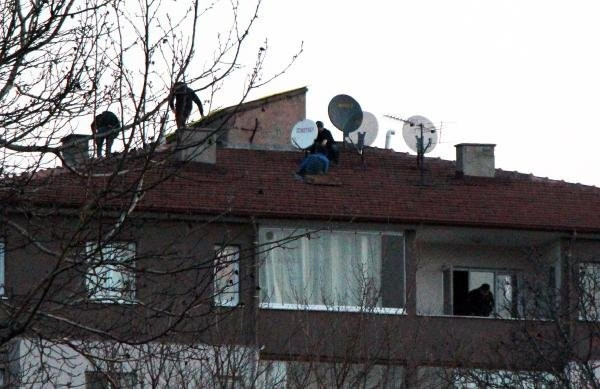 PKK'nın hücre evine baskın, 2 PKK'lı öldürüldü
