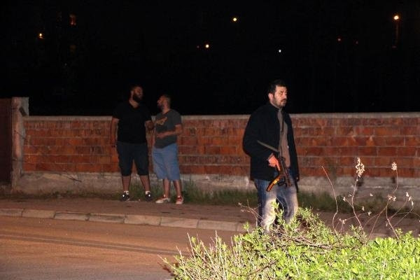 PKK'nın hücre evine baskın, 2 PKK'lı öldürüldü