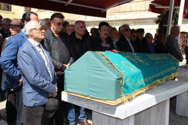 Ülkü Erakalın son yolculuğuna uğurlandı