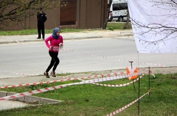 Davutoğlu'nun kızı 'Oryantiring'de mücadele etti