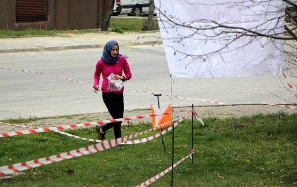 Davutoğlu'nun kızı 'Oryantiring'de mücadele etti
