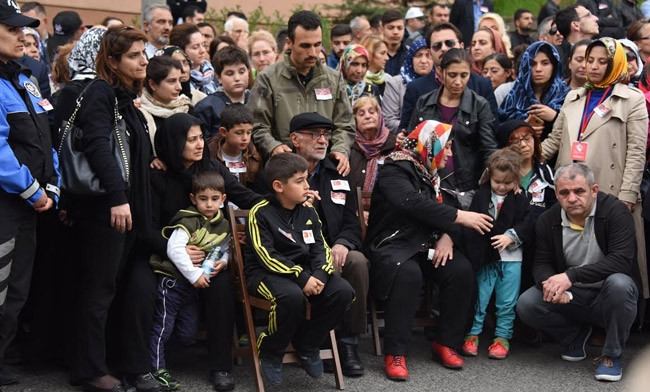 Şehit cenazesinde gerginlik !