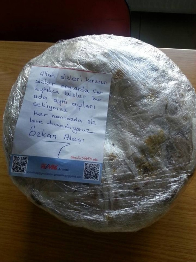 Yüksekova'daki askerlere 'sevgi paketi' yağıyor