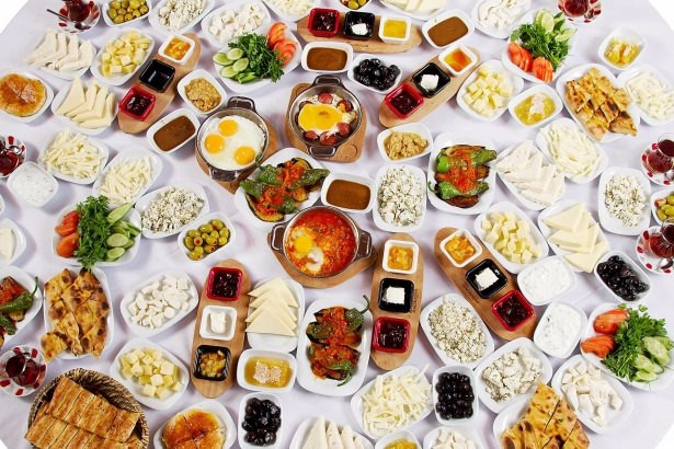 Hangi ülke kahvaltıda ne yiyor ?