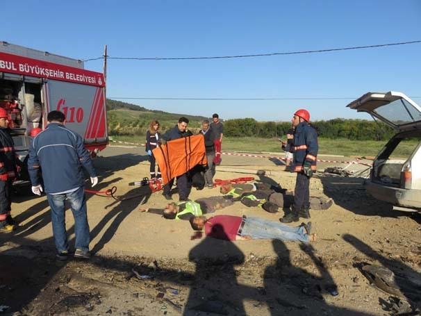 İstanbul'da feci kaza: 4 kişi öldü