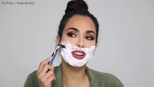 Dubaili Huda Kattan güzelliğini tıraşa borçlu !