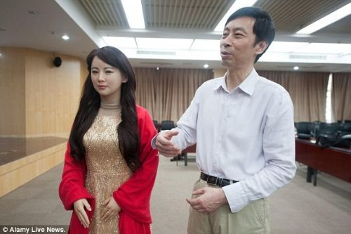 Yeni nesil robot: Jia Jia