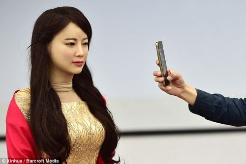 Yeni nesil robot: Jia Jia
