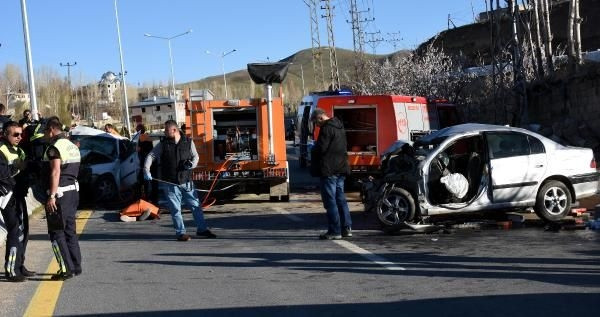 Polis'ten kaçtı 3 kişiyi öldürdü