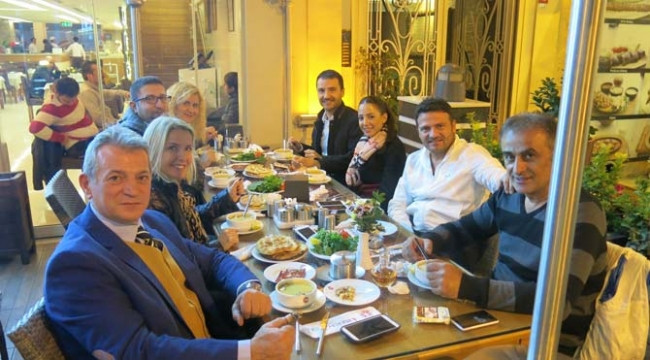 Sinan Özen ve Burcu Kartal evleniyor !