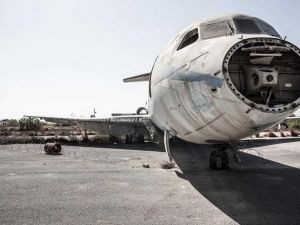 Kıbrıs'ın 42 yıldır tek uçak inmeyen hayalet havalimanı