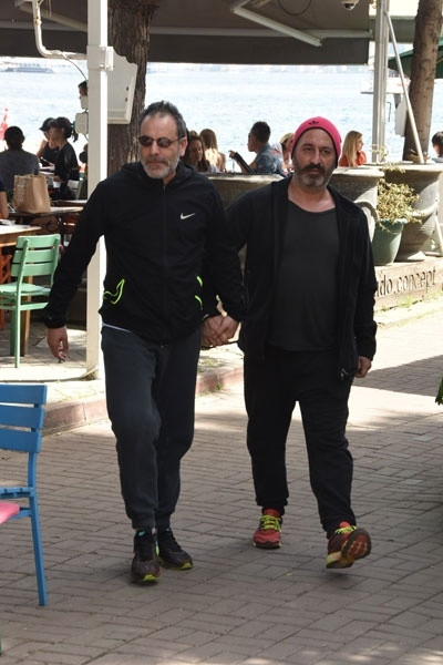Cem Yılmaz Ozan Güven el ele
