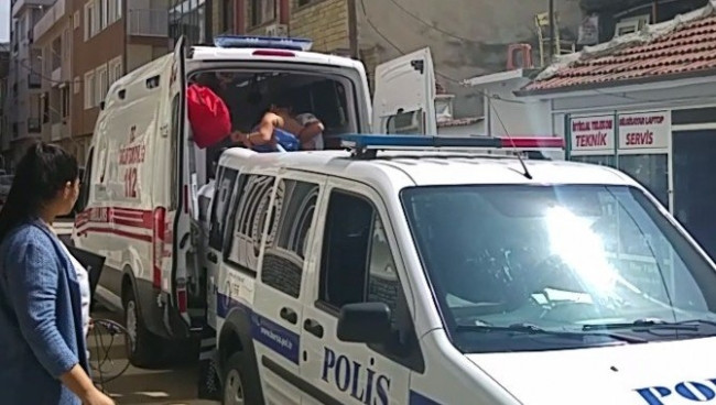 Anaokulunda çıplak bakıcı şoku !