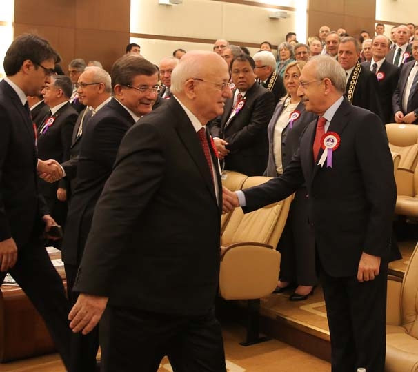 Erdoğan, Kılıçdaroğlu ile tokalaşmadı