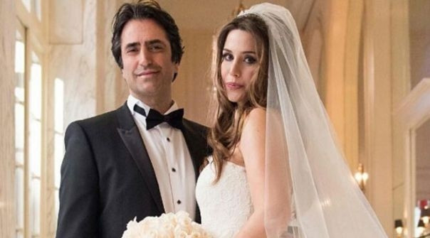Ünlü çiftin bebeklerinin cinsiyeti belli oldu !