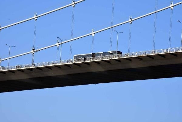 Boğaziçi Köprüsü'nde İntihar Girişimi