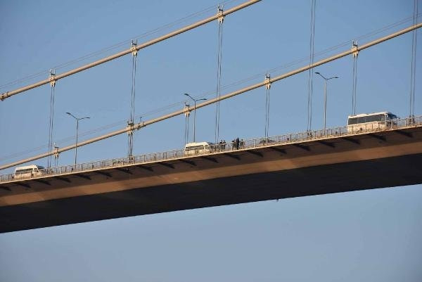 Boğaziçi Köprüsü'nde İntihar Girişimi