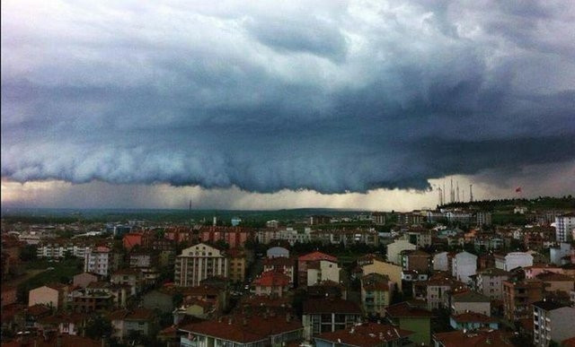 Edirne'deki bu görüntü uçak düşürebilir