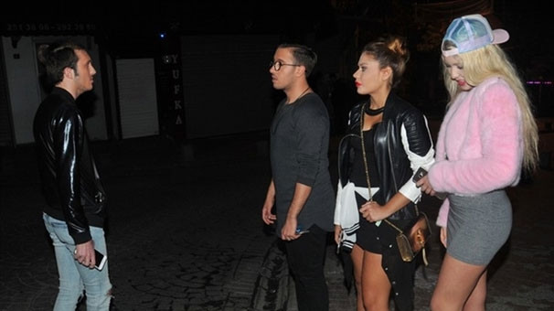 Yeni cicişler Nihal ve Bahar Candan kardeşler gecelerde