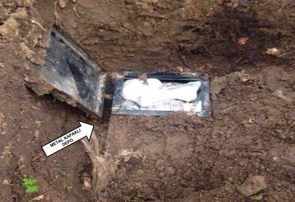 Bingöl’de PKK Cephaneliği Ele Geçirildi