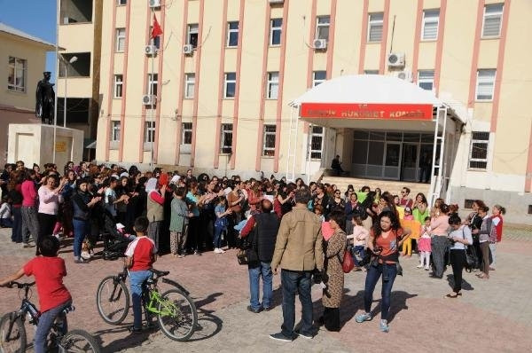 Zihinsel engelli öğrenci, 6.5 aylık hamile çıktı