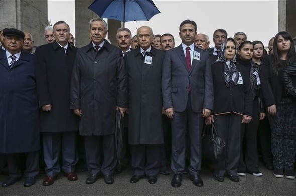 Bahçeli ve Oktay Vural yan yana