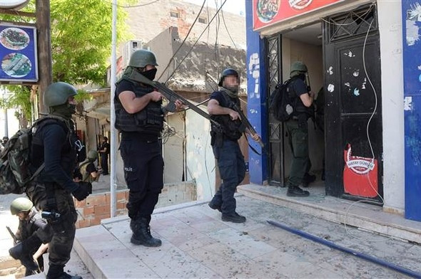 Şırnak'ta 2 mahallede operasyonlar sürüyor