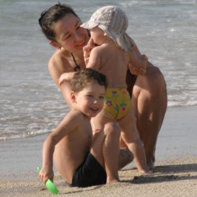 Turistler kış günü plajlara koştu