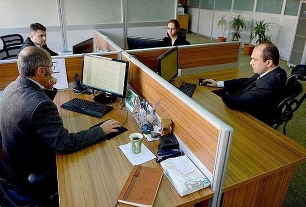 Memur kravatı atacak, kot pantolon giyecek