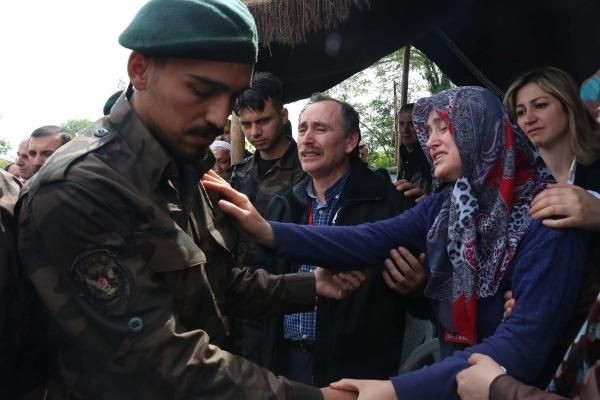 Özel harekatçının koluna yazdığı ayet dikkat çekti