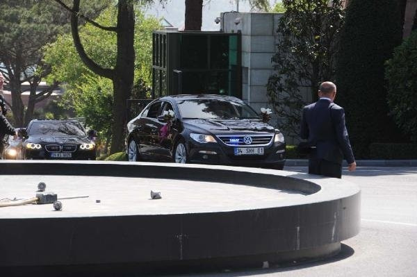 Sümeyye Erdoğan ve Selçuk Bayraktar'ın nikahı kıyıldı !