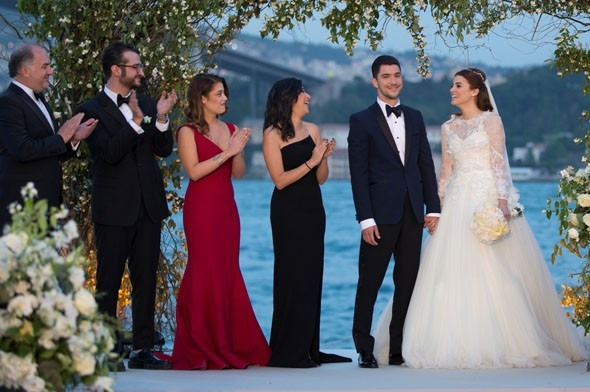 Ezgi Eyüboğlu ve Kaan Yıldırım evlendi