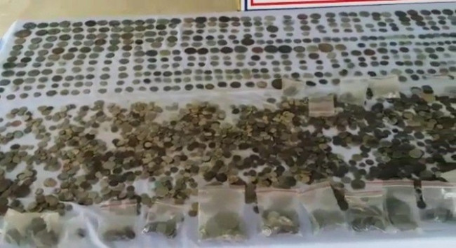 İzmir’de Son Zamanların En Büyük Tarihi Kaçakçılık Operasyonu