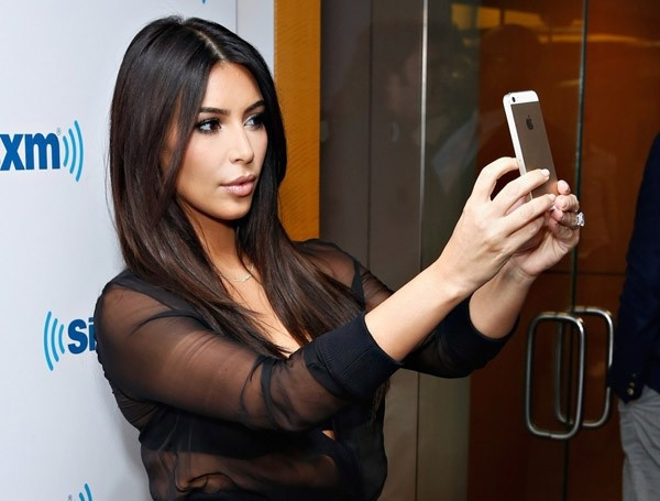 İran'dan çılgın Kim Kardashian iddiası Meğer ajanmış