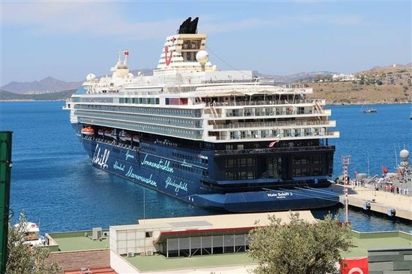 2 bin kişi Bodrum'a geldi