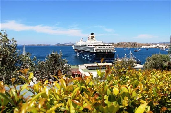2 bin kişi Bodrum'a geldi