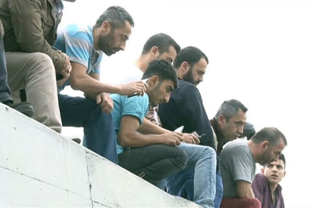 Bayrampaşa'da yaşandı ! Gören cep telefonuna sarıldı