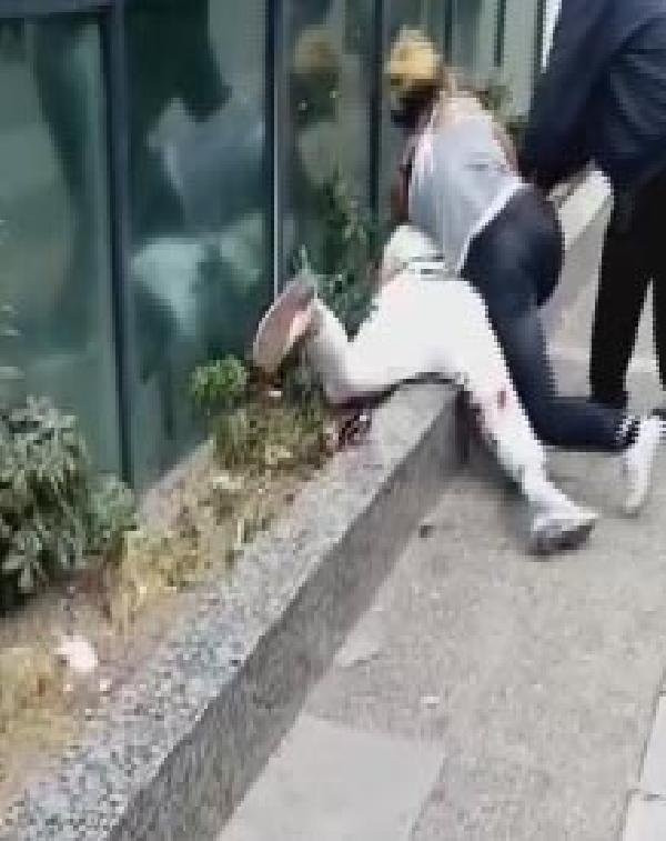 İzmir'de kadınların kan donduran kavgası !