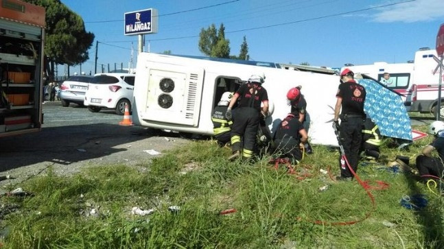 Öğrenci servisi kaza yaptı: Ölü ve yaralılar var
