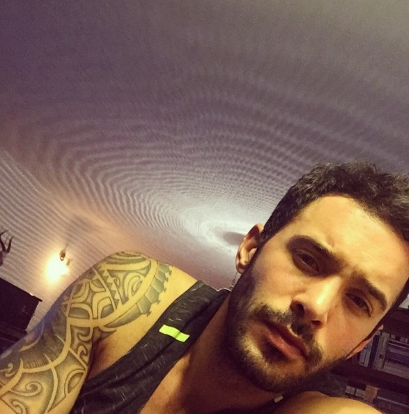 Barış Arduç çıplak pozunu paylaşınca...