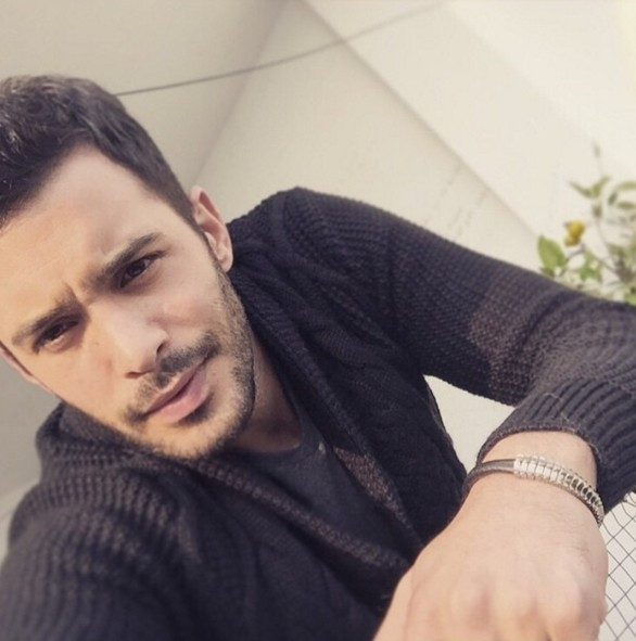 Barış Arduç çıplak pozunu paylaşınca...