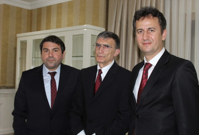Prof. Dr. Aziz Sancar eline kına yaktı bakın neden!