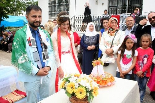 Damada para yerine telefon taktılar