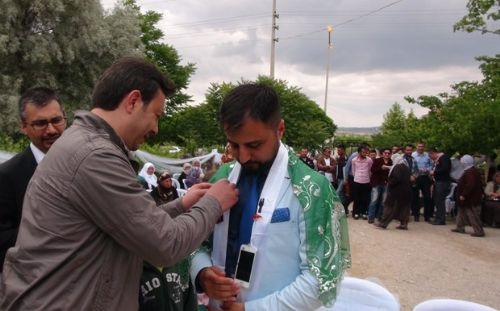 Damada para yerine telefon taktılar