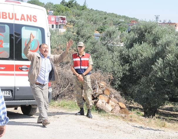 Şehit babasının yıkıldığı o an !