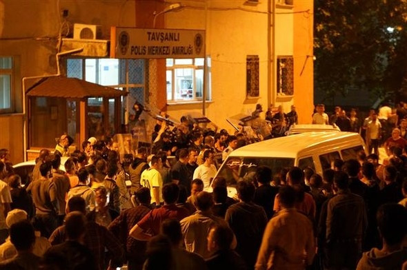 Bayrak yakmakla suçlanan kişi konuştu